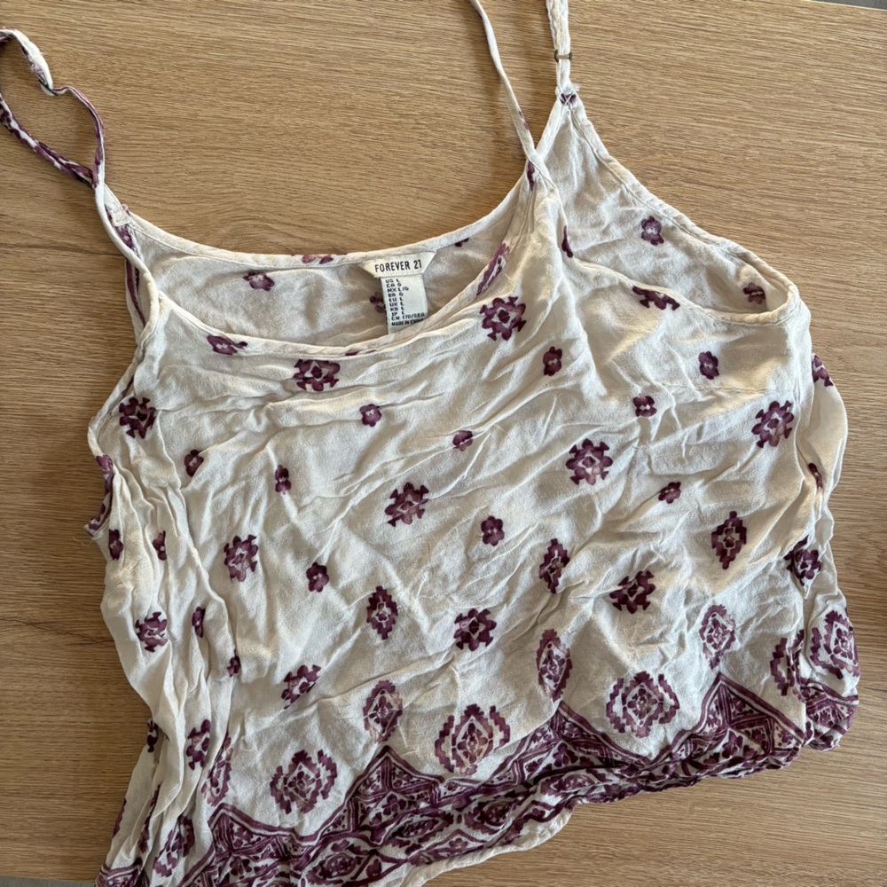 Forever 21 | Size L | Maroon Paisley Crop Top